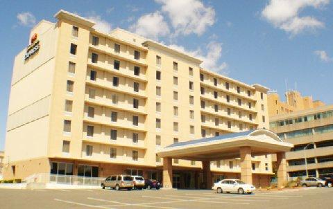 Holiday Inn Express Вотербері Екстер'єр фото