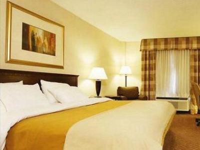 Holiday Inn Express Вотербері Екстер'єр фото